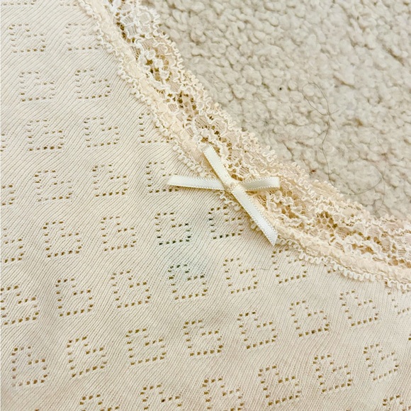 Brandy Melville Heart Eyelet Tank Top - Picture 6 of 6